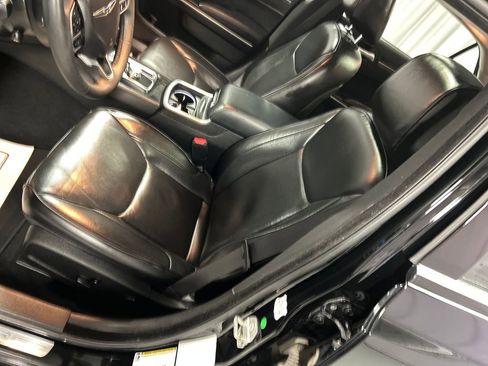 Used 2023 Chrysler 300 Touring L w/ Popular Equipment Group image 12