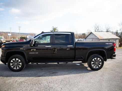 Certified 2024 Chevrolet Silverado 2500 Custom image 8