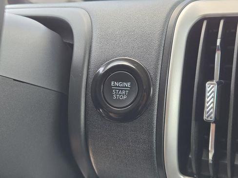 Used 2025 Ford Expedition Active RWD image 13