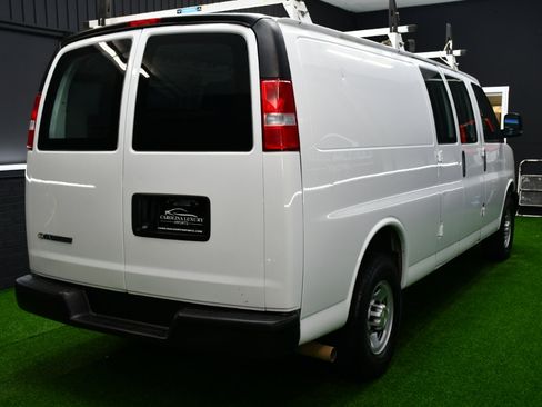 Used 2021 Chevrolet Express 2500 Extended w/ Driver Convenience Package image 4