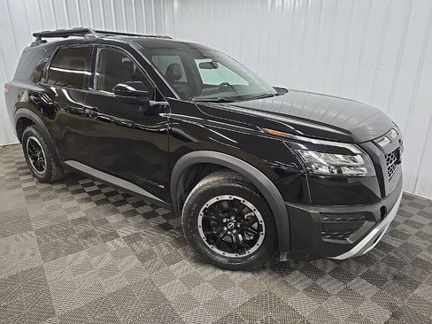 Used 2023 Nissan Pathfinder Rock Creek image 1