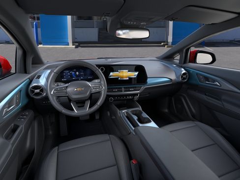 New 2026 Chevrolet Equinox EV LT image 15