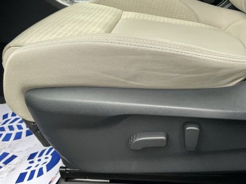 Used 2019 Subaru Ascent Premium w/ Popular Package #2A image 16