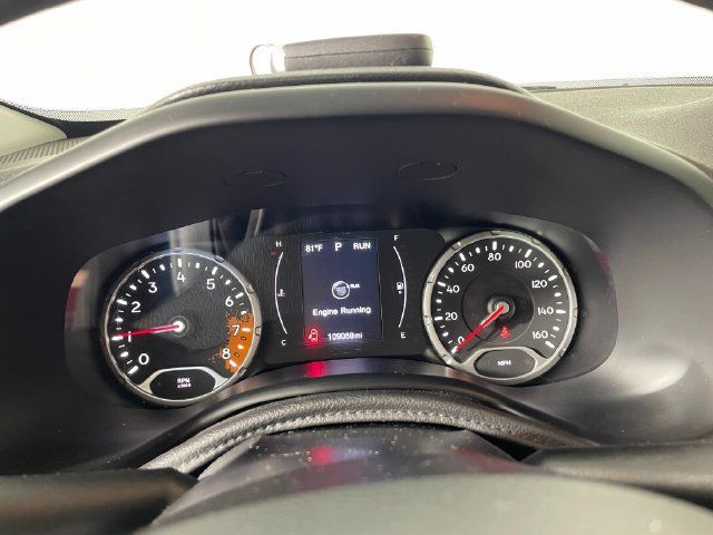 Used 2015 Jeep Renegade Latitude w/ Popular Equipment Group AWD/4WD image 5