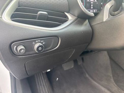 Used 2024 Chevrolet Malibu LT FWD image 16
