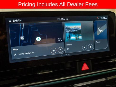Used 2025 Kia Carnival SX Prestige FWD image 17