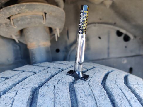 Used 2018 Ford Transit 250 148 Medium Roof image 31