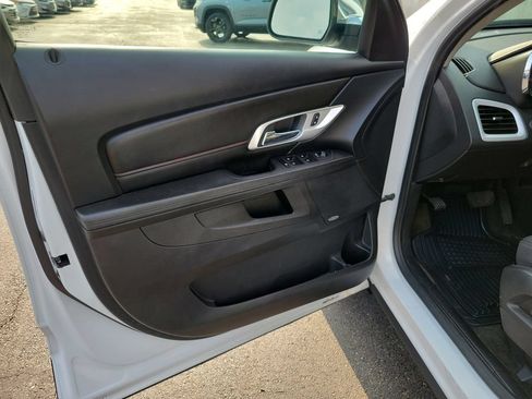 Used 2017 GMC Terrain SLE w/ Chrome Edition FWD image 21