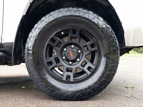 Used 2018 Toyota 4Runner TRD Off-Road Premium image 67