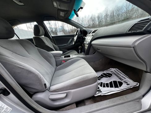 Used 2009 Toyota Camry LE image 13
