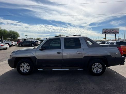 Used 2003 Chevrolet Avalanche 2WD image 4