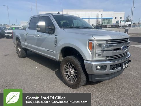 Used 2019 Ford F350 Lariat w/ Lariat Ultimate Package image 18