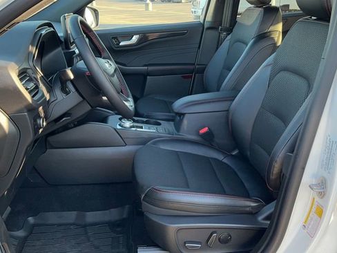 New 2026 Ford Escape ST-Line w/ Cold Weather Package FWD image 15
