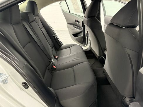 Used 2022 Toyota Corolla LE w/ LE Convenience Package image 12