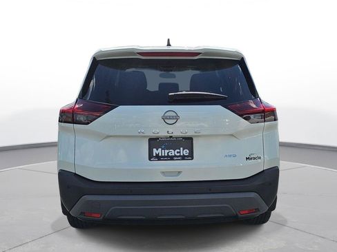 Used 2023 Nissan Rogue S AWD/4WD image 7