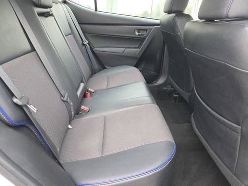 Used 2017 Toyota Corolla LE image 6