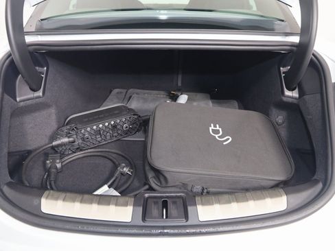 Used 2020 Porsche Taycan 4S image 64