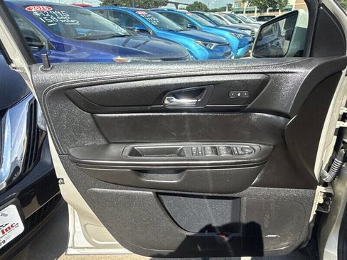 Used 2016 Chevrolet Traverse LT AWD/4WD image 17