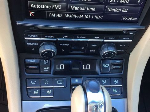 Used 2013 Porsche Boxster image 19