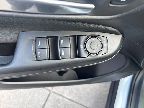 Used 2025 Buick Envista Preferred FWD image 14