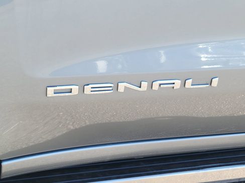 Used 2024 GMC Sierra 1500 Denali Ultimate AWD/4WD image 14