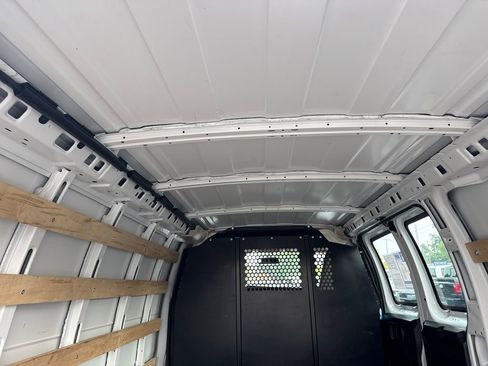Used 2023 GMC Savana 2500 w/ Driver Convenience Package image 17