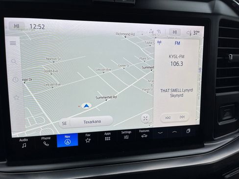 New 2026 Ford F250 Lariat w/ Chrome Package image 11