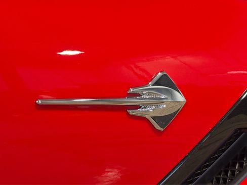 Used 2019 Chevrolet Corvette Stingray Convertible RWD image 23