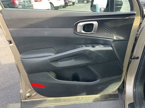 Certified 2021 Kia Sorento S w/ Panoramic Sunroof Package image 27
