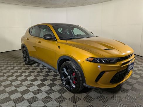 Certified 2023 Dodge Hornet GT Plus w/ Track Pack image 6