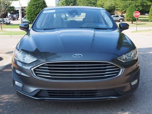 Certified 2020 Ford Fusion SE w/ Equipment Group 151A FWD image 2