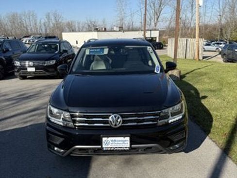 Certified 2021 Volkswagen Tiguan SEL image 2