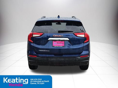 Used 2022 GMC Terrain SLE w/ Driver Convenience Package FWD image 7