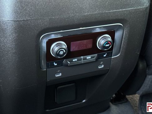 Certified 2022 Chevrolet Suburban High Country image 14