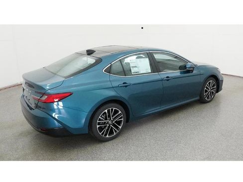 New 2026 Toyota Camry XLE image 9