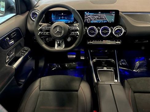 Used 2026 Mercedes-Benz GLA 35 AMG 4MATIC image 25