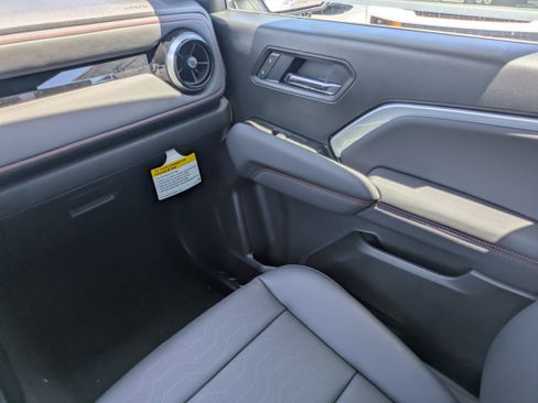 New 2026 Chevrolet Colorado Z71 w/ Technology Package AWD/4WD image 10