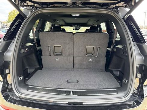 New 2025 Jeep Grand Cherokee L Limited w/ Luxury Tech Group II RWD image 7