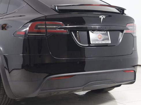 Used 2022 Tesla Model X image 28