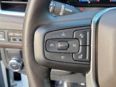 Used 2024 GMC Yukon XL Denali RWD image 32