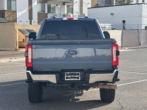 Used 2023 Ford F250 Lariat w/ Lariat Ultimate Package AWD/4WD image 5