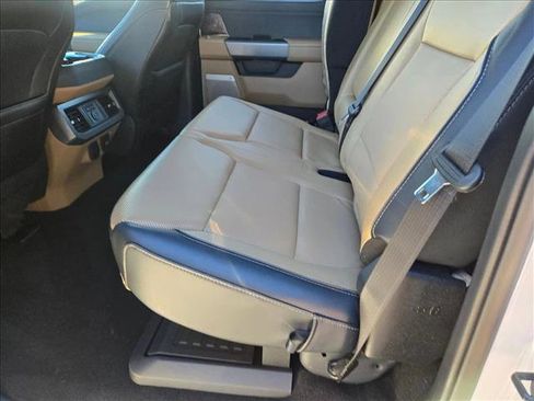 Certified 2024 Ford F250 Lariat w/ Chrome Package image 17