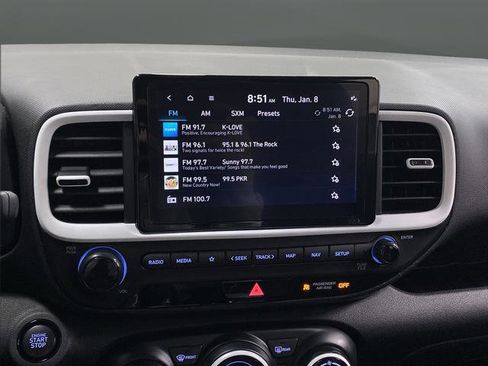 Used 2023 Hyundai Venue Limited w/ Cargo Package image 17