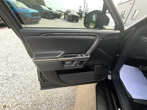 Used 2022 Rivian R1T Adventure AWD/4WD image 14