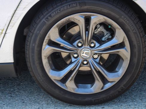 Used 2024 Honda Accord EX image 11