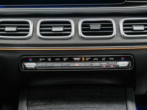 Certified 2026 Mercedes-Benz GLE 350 4MATIC image 18