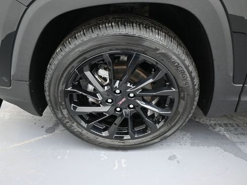 Used 2023 GMC Terrain SLE w/ Elevation Edition image 8