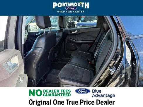 Certified 2022 Ford Escape SEL w/ SEL Stealth AWD Package image 5