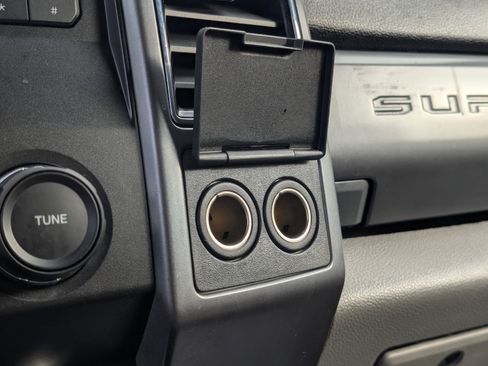 Used 2019 Ford F250 XLT w/ Snow Plow Prep Package image 23