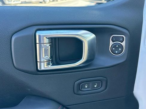 New 2026 Jeep Wrangler Unlimited Rubicon image 14